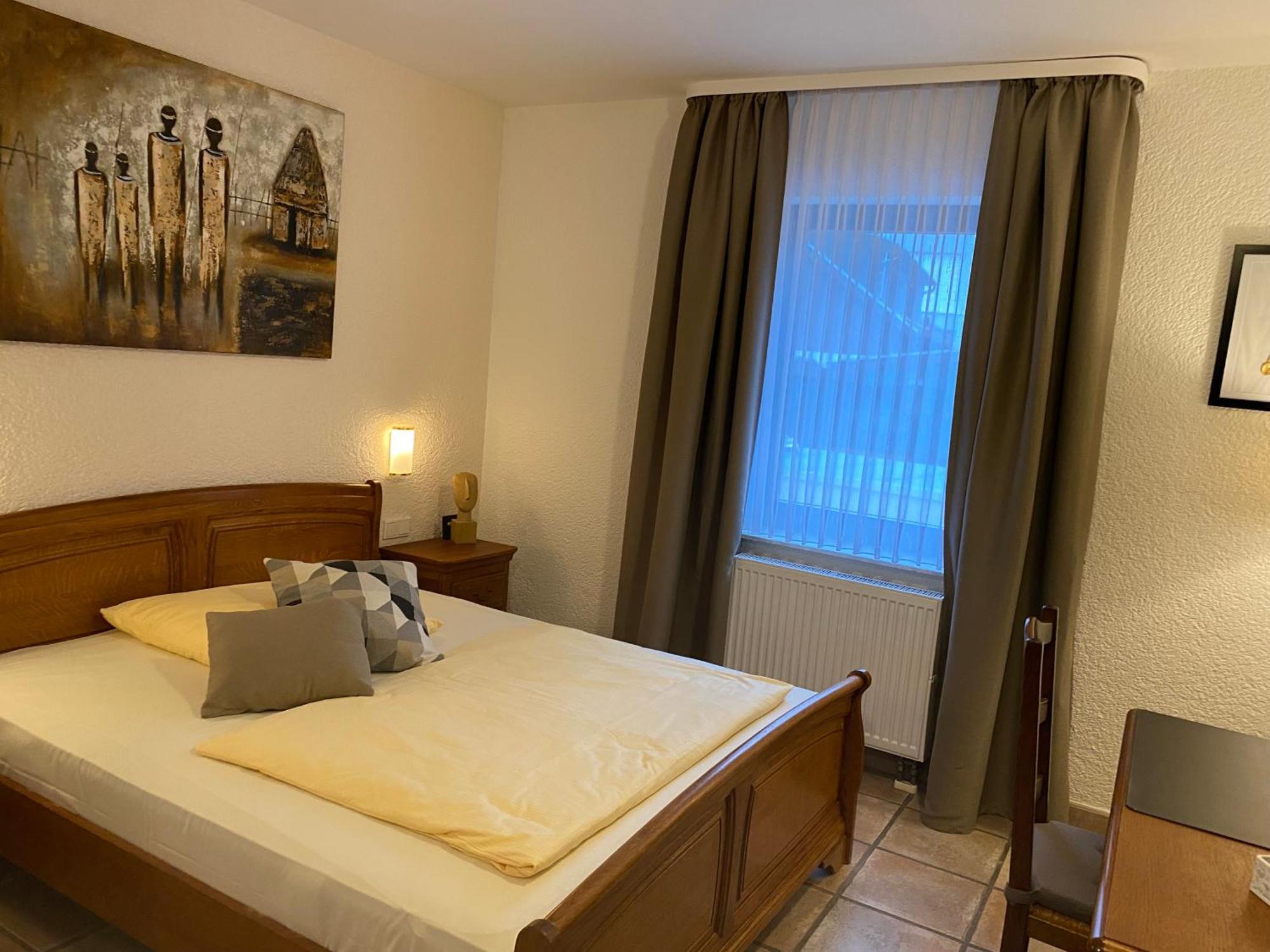 Hotel Zur Linde Saarlouis Exteriör bild