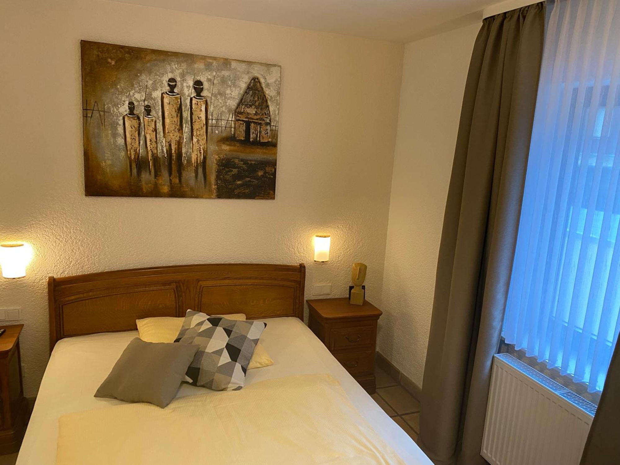 Hotel Zur Linde Saarlouis Exteriör bild